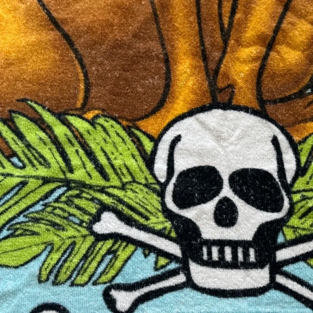 Vintage  Hanna-Barbera Scooby-Doo Beach Towel Surfboard Skull 25x50